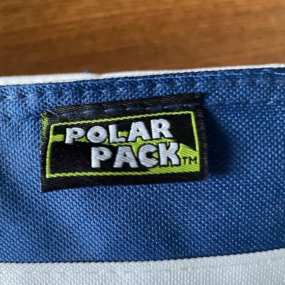 Polar Pack blue & white striped cooler bag - Picture 5 of 7